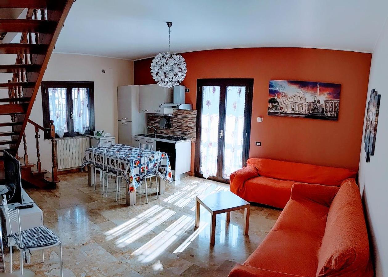 Casa Vacanze Volpe Dell'Etna Nicolosi Ngoại thất bức ảnh