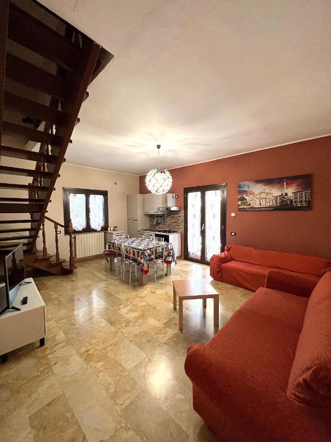 Casa Vacanze Volpe Dell'Etna Nicolosi Ngoại thất bức ảnh